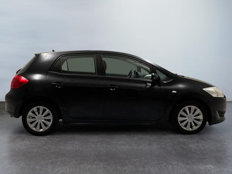 Toyota Auris 90 d-4d Linéa Luna