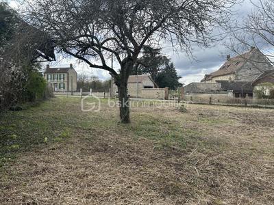 Terrain constructible - 816 m²