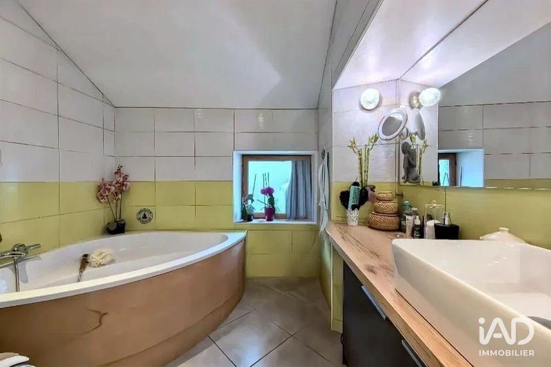 Maison - 97 m² - 4 pièces