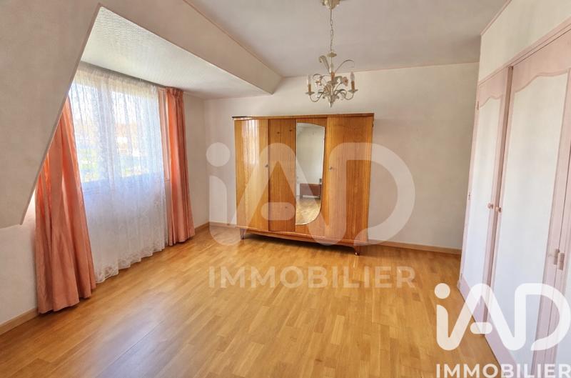 Maison - 92 m² - 5 pièces
