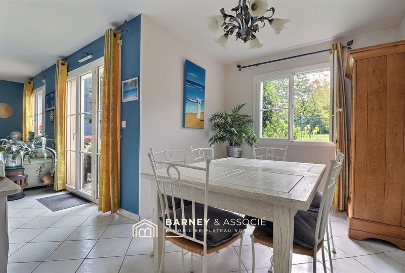 Maison - 102 m² - 5 pièces