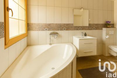 Maison - 143 m² - 5 pièces