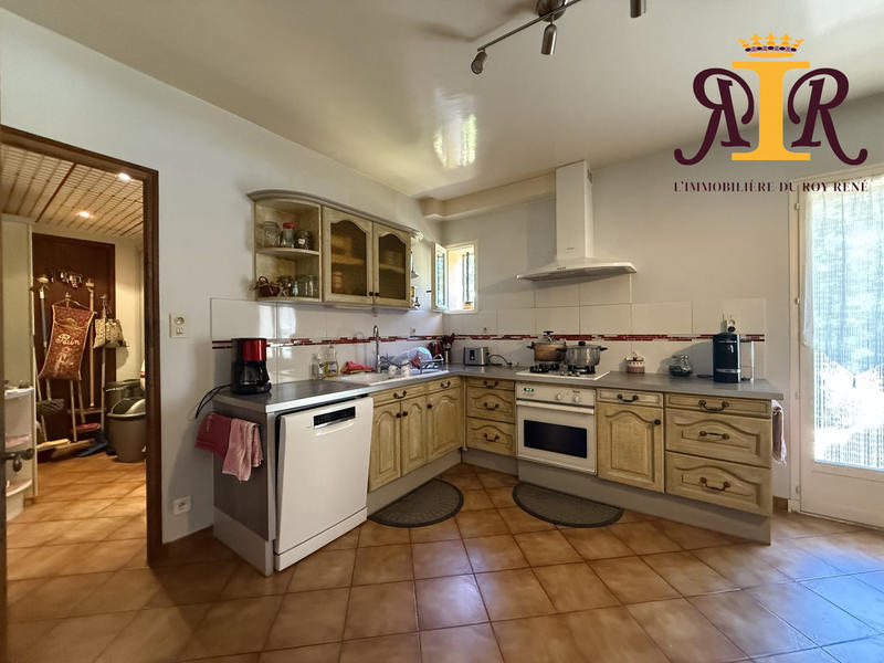 Maison traditionnelle - 169 m² - 7 pièces