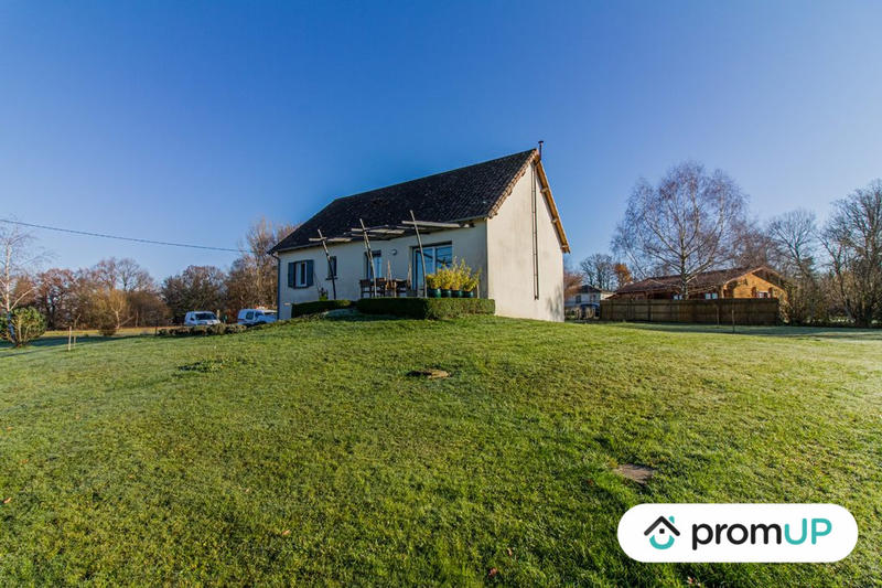 Maison - 90 m² - 5 pièces