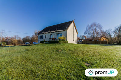 Maison - 90 m² - 5 pièces