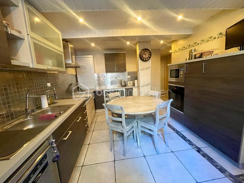 Maison de village - 245 m² - 9 pièces