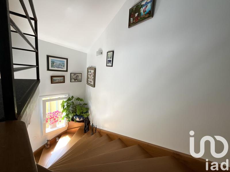 Maison - 205 m² - 5 pièces