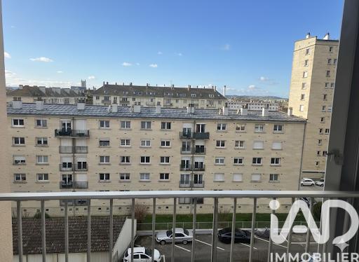 Appartement - 75 m² - 3 pièces