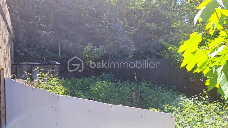 Maison - 212 m² - 3 pièces