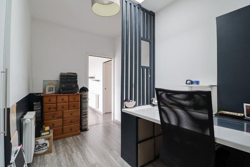 Appartement - 96 m² - 4 pièces