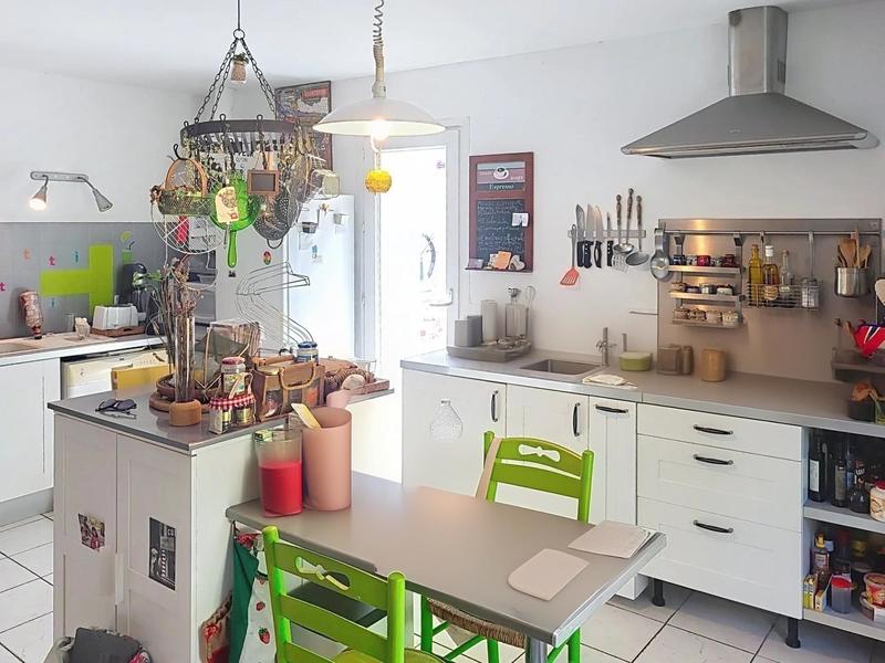 Maison - 92 m² - 4 pièces