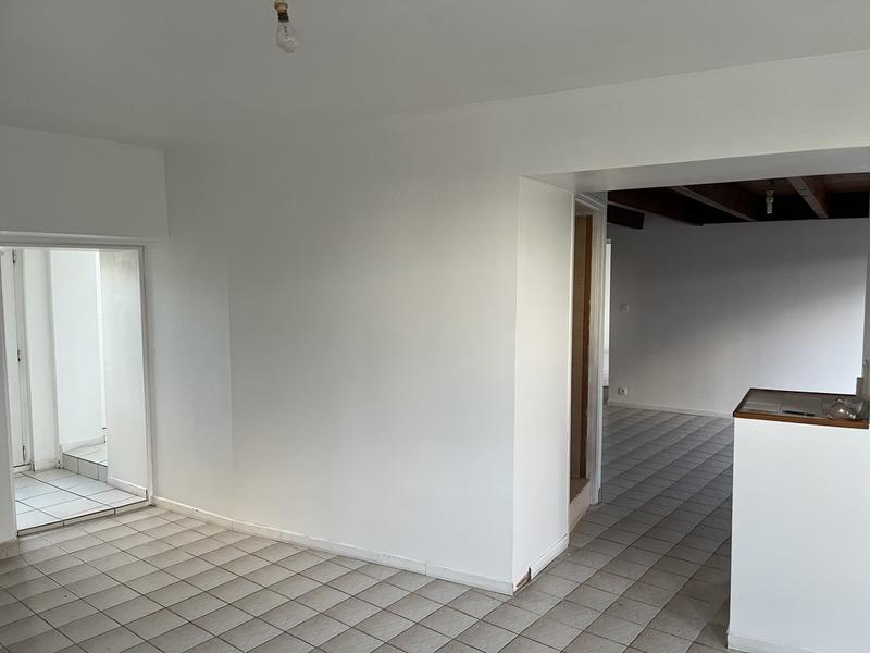 Maison - 89 m² - 7 pièces