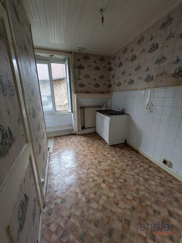 Maison - 157 m² - 9 pièces