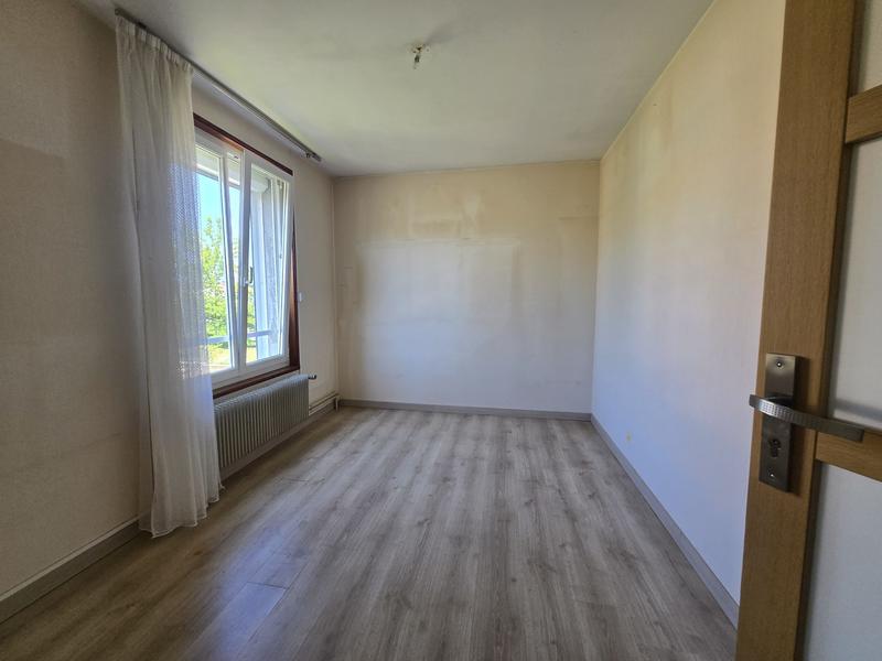 Maison - 141 m² - 8 pièces