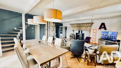 Maison - 200 m² - 6 pièces