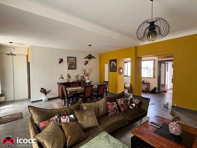 Maison de ville - 151 m² - 6 pièces