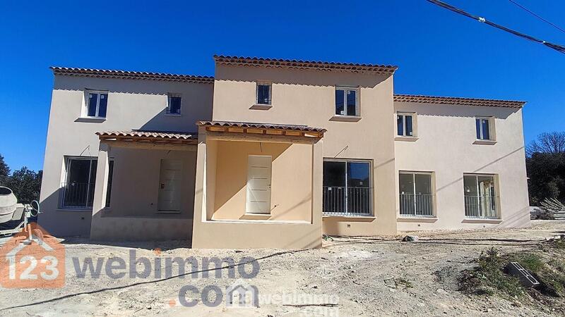 Villa - 80 m² - 4 pièces