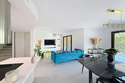 Appartement - 90 m² - 3 pièces