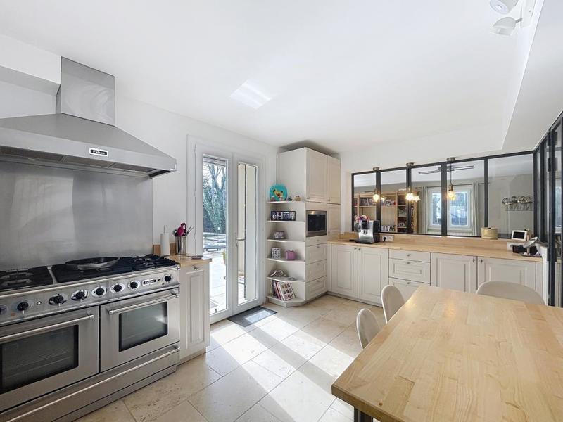 Villa - 153 m² - 6 pièces