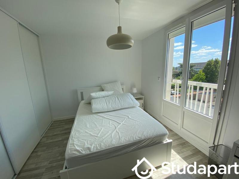 Chambre - 9 m² - 1 pièce