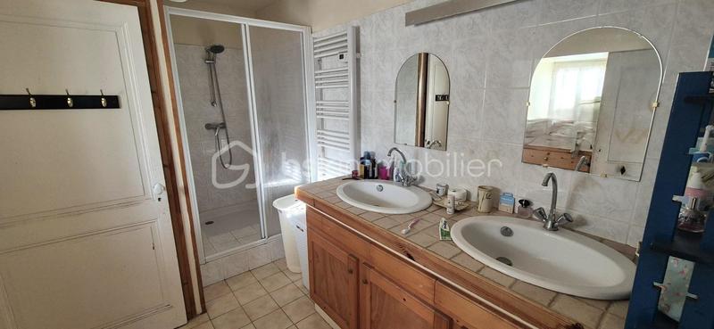 Corps de ferme - 160 m² - 6 pièces