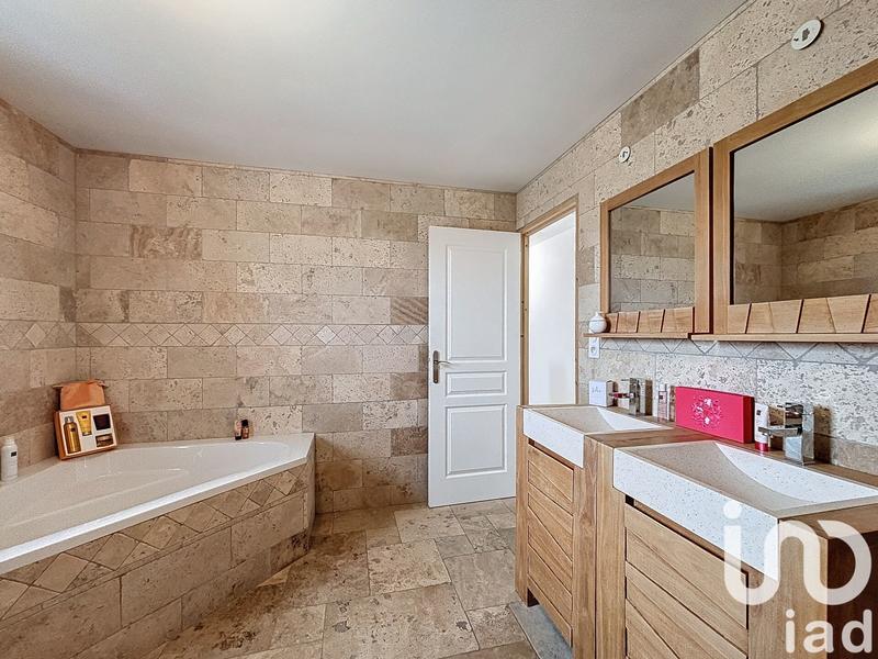 Maison - 136 m² - 5 pièces