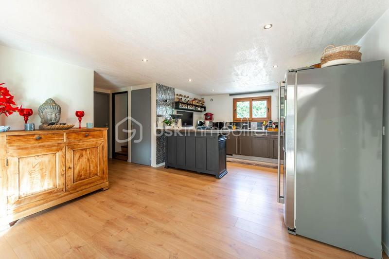 Maison traditionnelle - 165 m² - 5 pièces