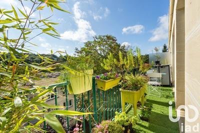 Appartement - 100 m² - 5 pièces