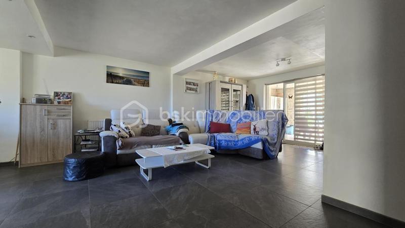 Maison en pierre - 223 m² - 7 pièces