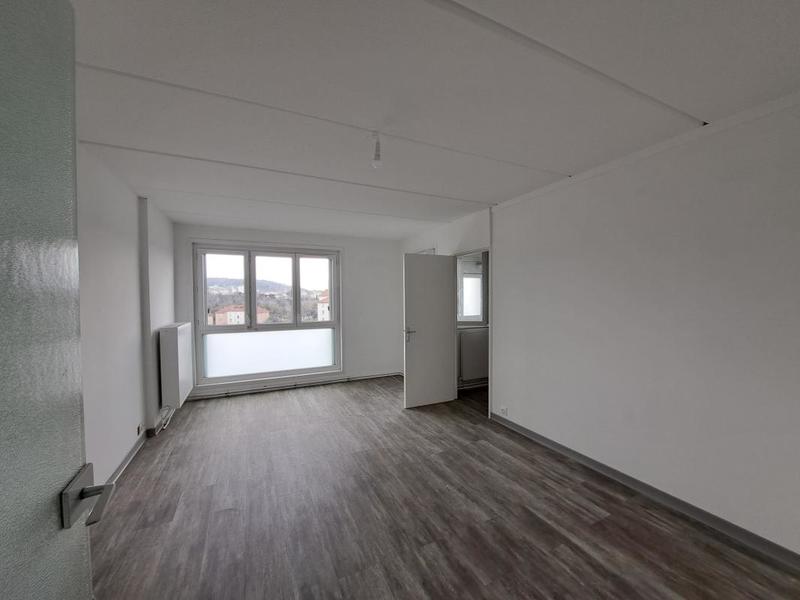 Appartement - 80 m² - 4 pièces