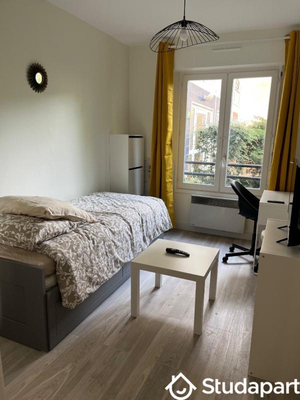 Chambre - 11 m² - 1 pièce