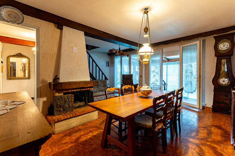 Maison - 1 m² - 5 pièces