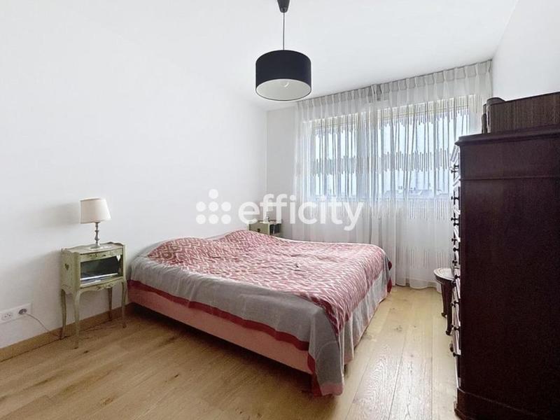 Appartement - 122 m² - 5 pièces