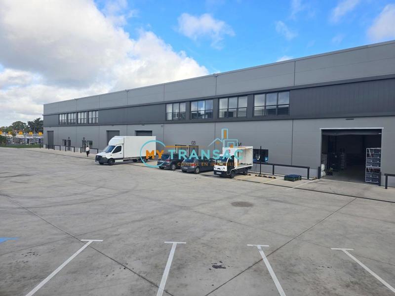 Local d'activités - 620 m²