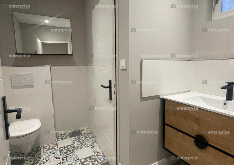 Local commercial - 65 m²