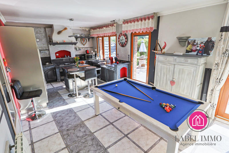 Maison - 140 m² - 6 pièces