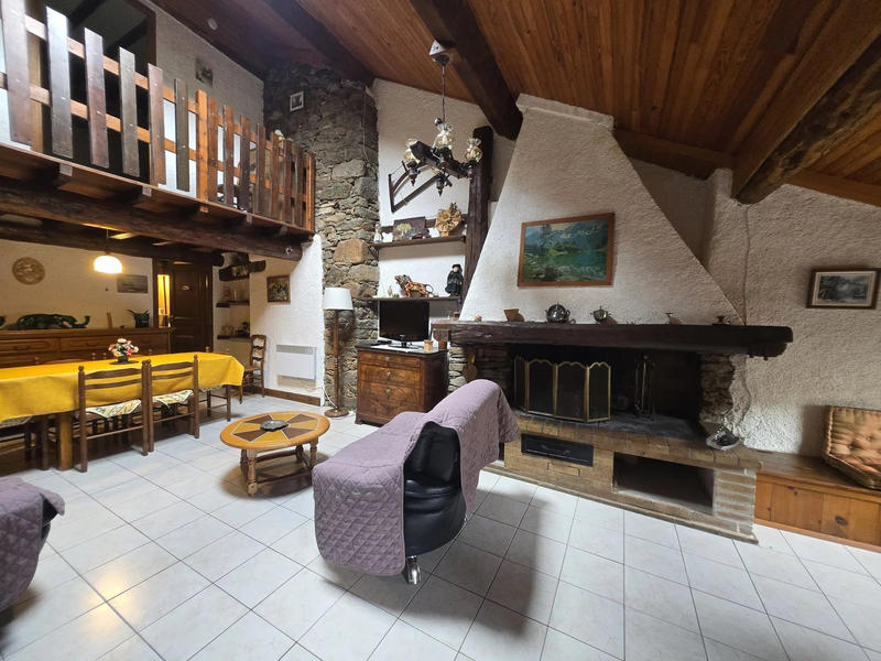 Maison traditionnelle - 67 m² - 3 pièces