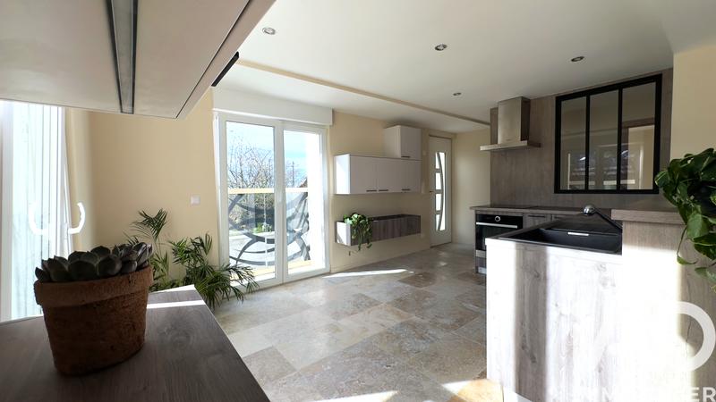 Appartement - 105 m² - 4 pièces