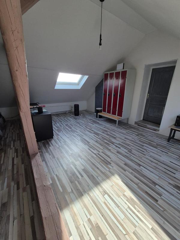 Maison - 400 m² - 5 pièces