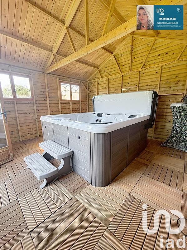 Maison - 226 m² - 8 pièces