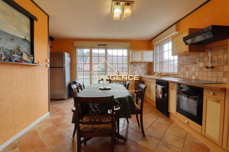 Maison - 186 m² - 6 pièces