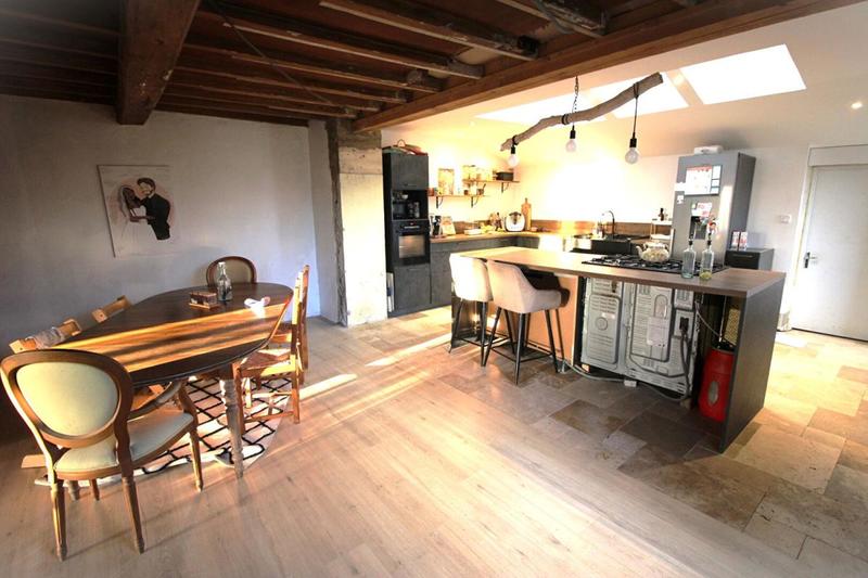 Maison - 157 m² - 5 pièces