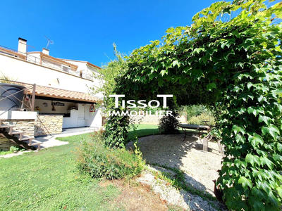 Villa - 227 m² - 8 pièces