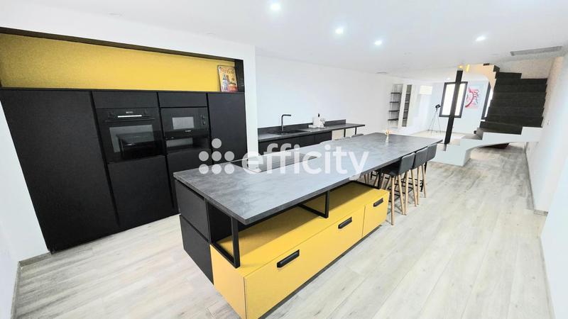 Maison - 150 m² - 5 pièces