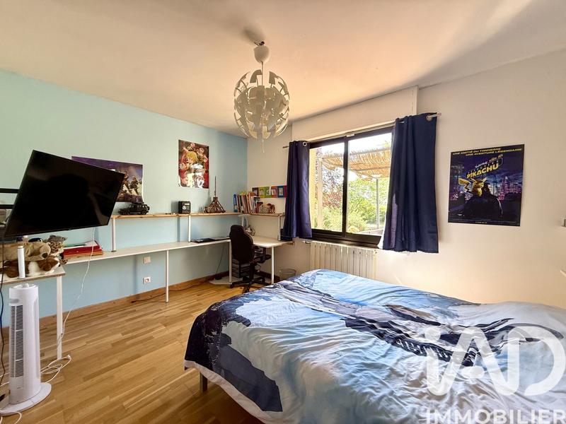 Maison - 186 m² - 8 pièces