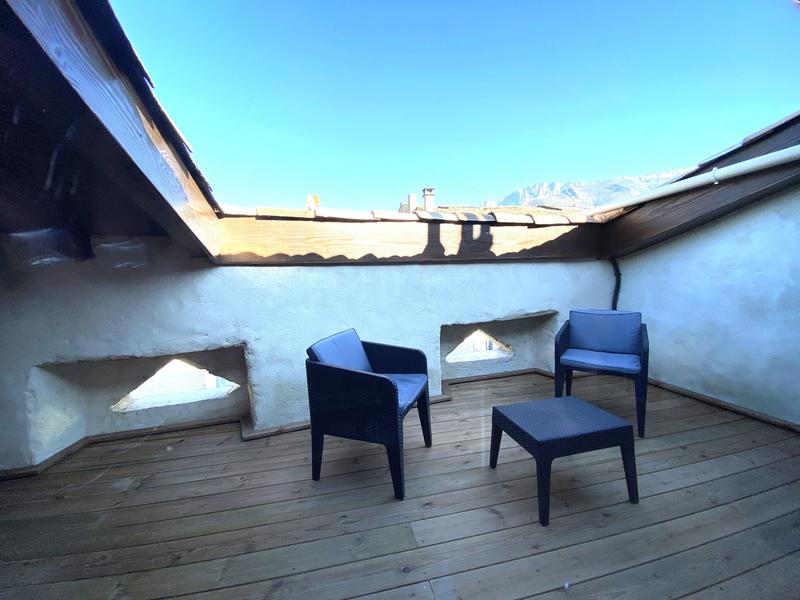 Appartement - 90 m² - 3 pièces