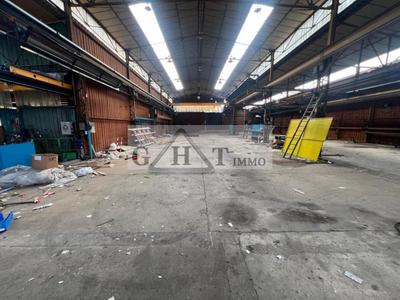 Entrepôt - 3 799 m²