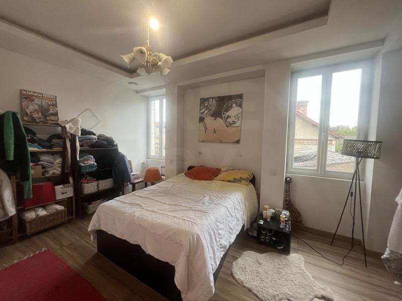 Maison - 232 m² - 8 pièces