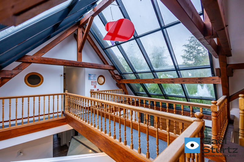 Maison - 574 m² - 17 pièces