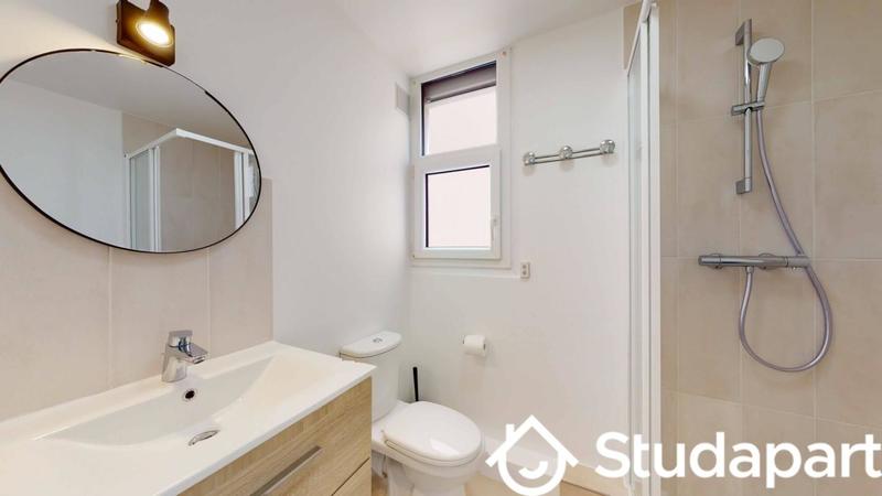 Chambre - 9 m² - 1 pièce